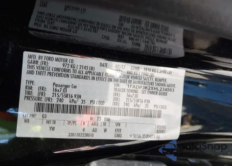 2017 Ford Focus Se z USA, uszkodzony, nr VIN 1FADP3K2XHL234563